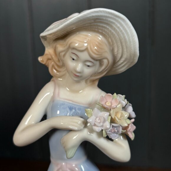 House of Lloyd Gathering Flowers Porcelain Figurine - Picture 10 of 13